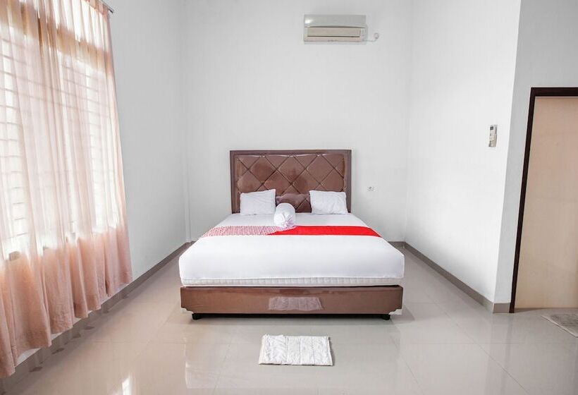 בית מלון כפרי Oyo 92587 Homestay Romauli Kampung Radja