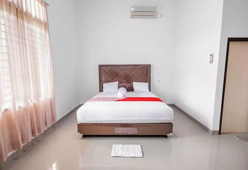 ホテル Oyo 92587 Homestay Romauli Kampung Radja