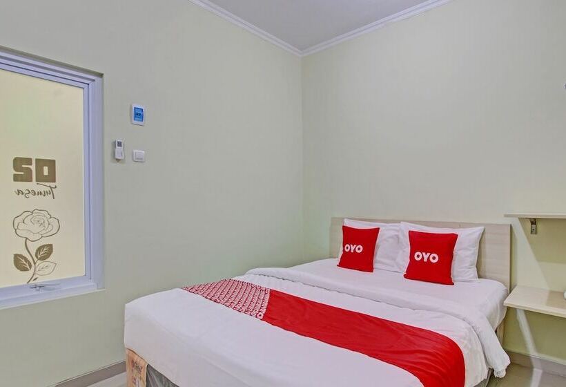 Hotell Oyo 92642 Tumesa Homestay 2 Syariah