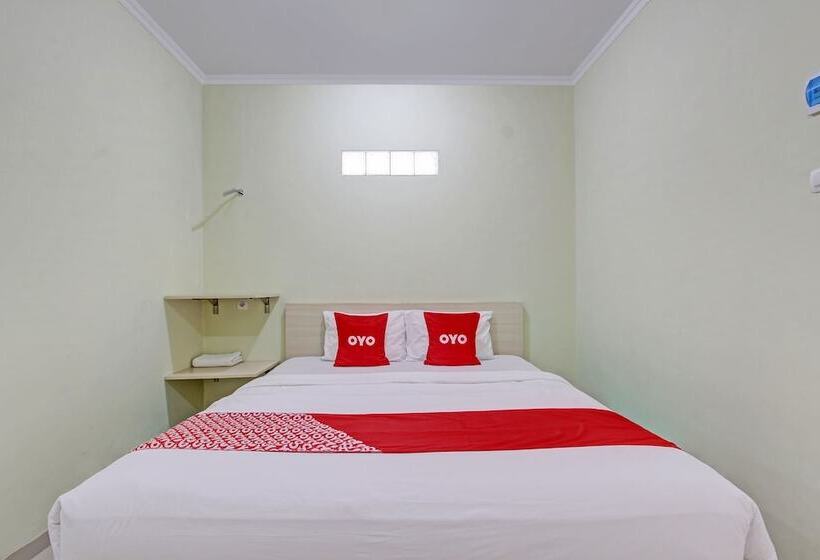 Hotell Oyo 92642 Tumesa Homestay 2 Syariah