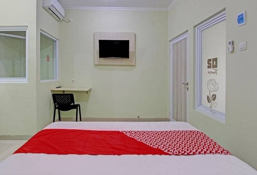 Hotell Oyo 92642 Tumesa Homestay 2 Syariah