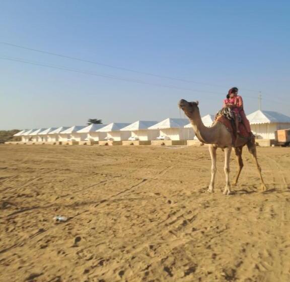 Hotel Samar Desert Camp