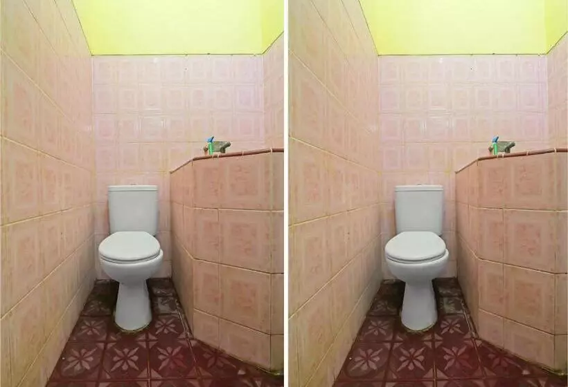 ホテル Spot On 92610 Barokah Kostel Syariah