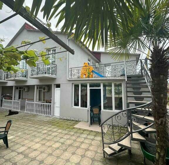 پانسیون Ureki Mari Mari