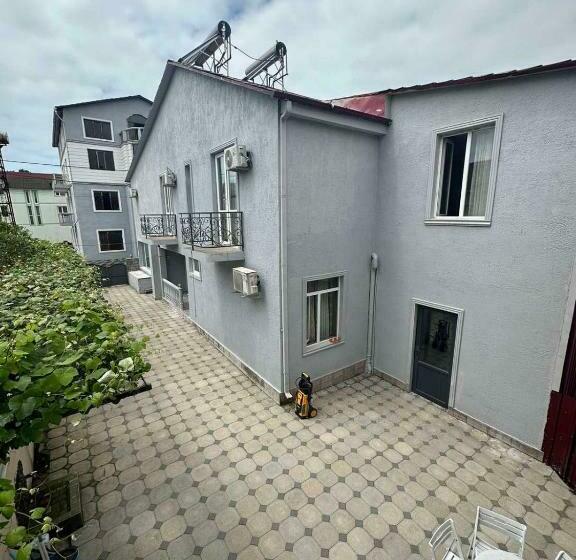 پانسیون Ureki Mari Mari