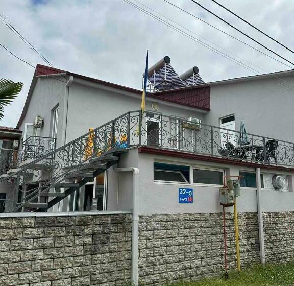 پانسیون Ureki Mari Mari