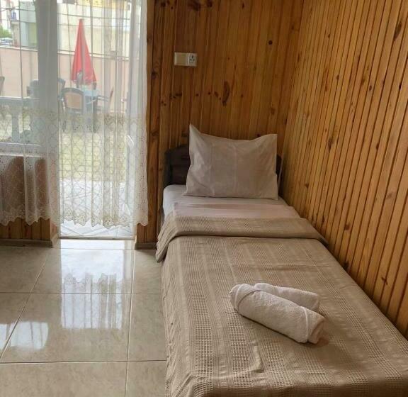 پانسیون Ureki Mari Mari