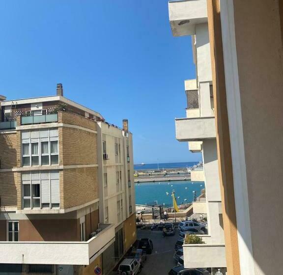 تختخواب و صبحانه Md House