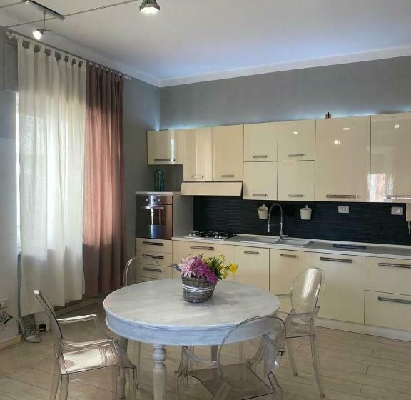 تختخواب و صبحانه Md House