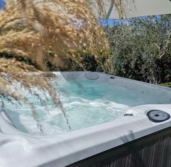 هتل Agriturismovalbona