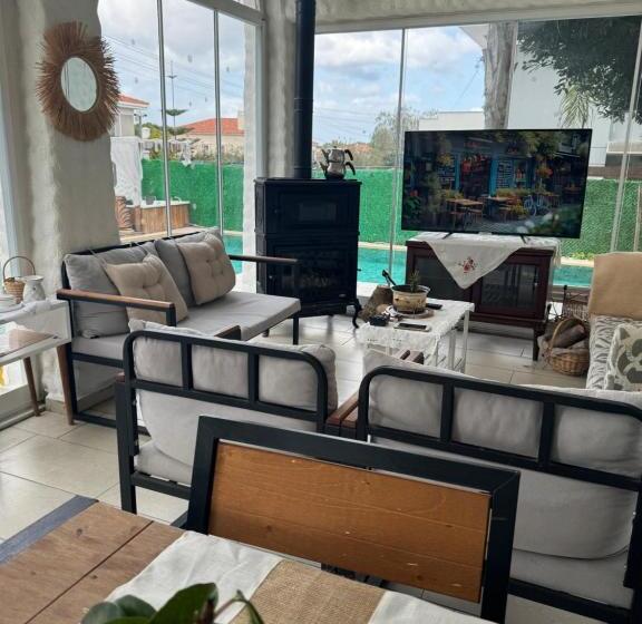 فندق Flora Boheme