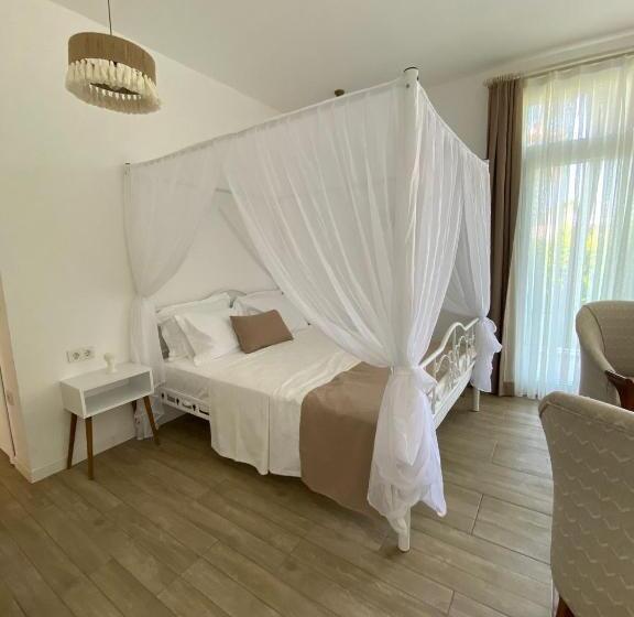 فندق Flora Boheme