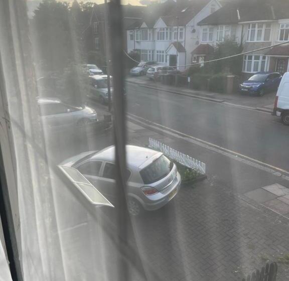 膳宿费 Edgware Rooms