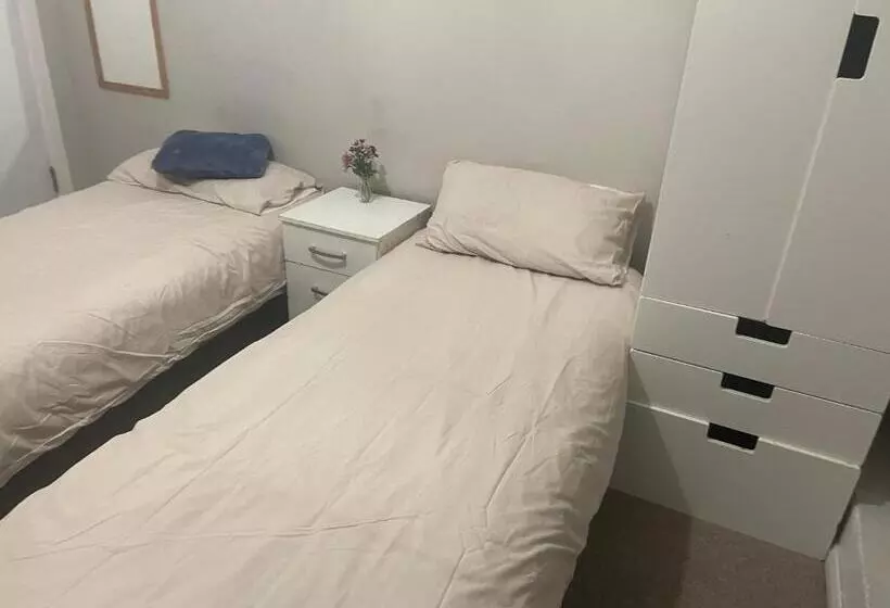 ペンション Edgware Rooms