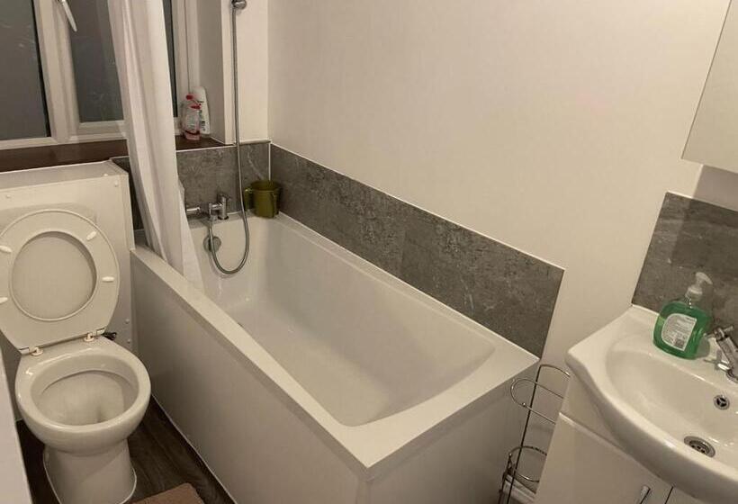 膳宿费 Edgware Rooms