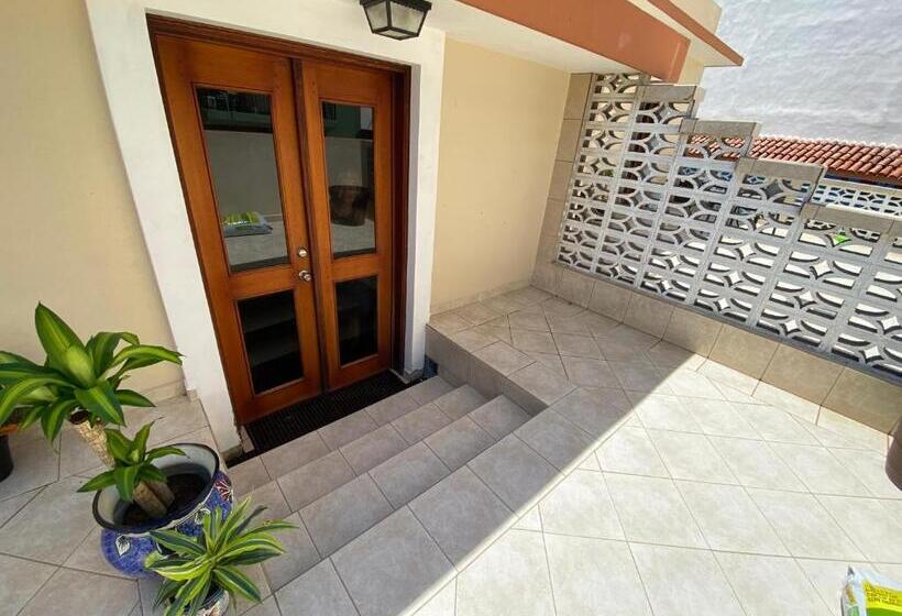 ベッドアンドブレックファースト Reina Del Mar