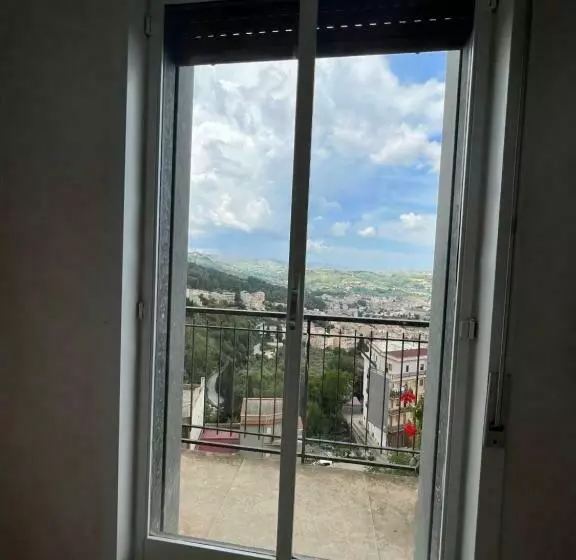 تختخواب و صبحانه Salemi Bnb