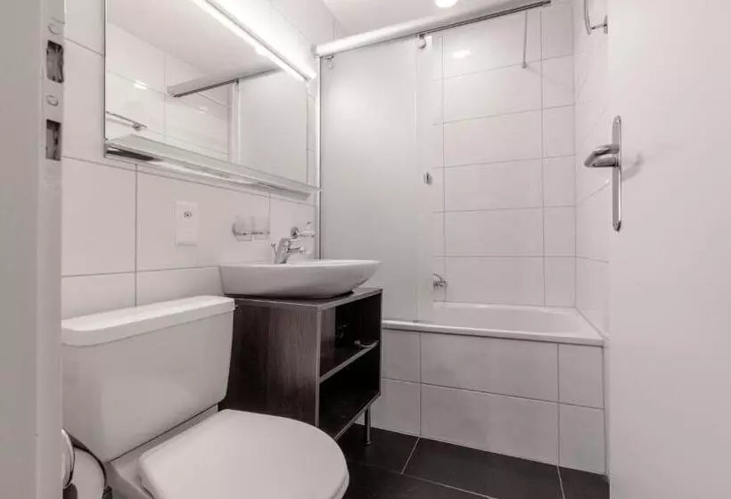 Hotelli Pension Arosa   Self Check In