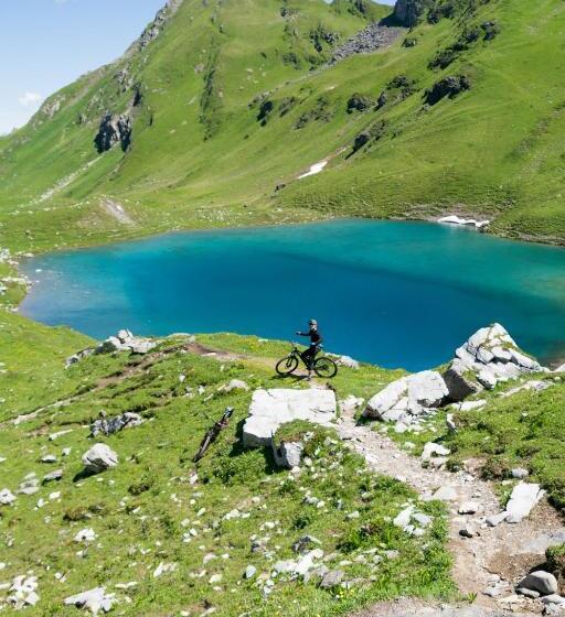 هتل Pension Arosa Self Check In