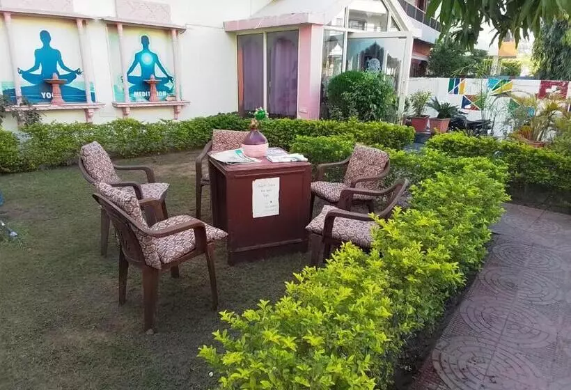 ホテル Singhasan House