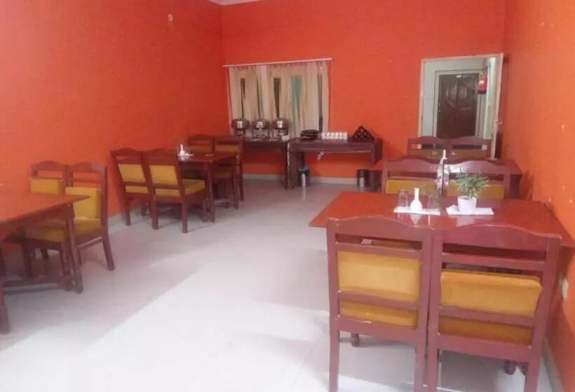 ホテル Singhasan House