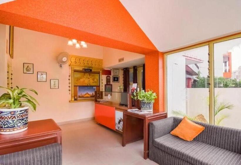 فندق Singhasan House