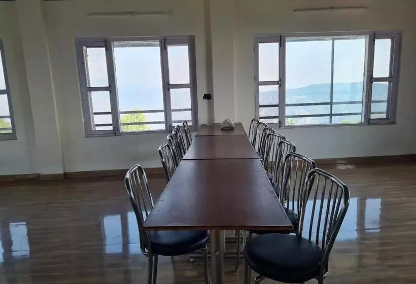 ホテル Aalayam Chail