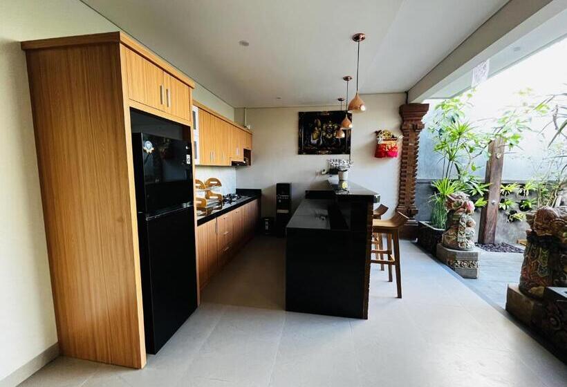 پانسیون Cecillia Guesthouse Canggu