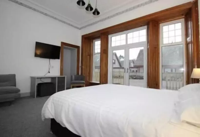 Majatalo Duchally House