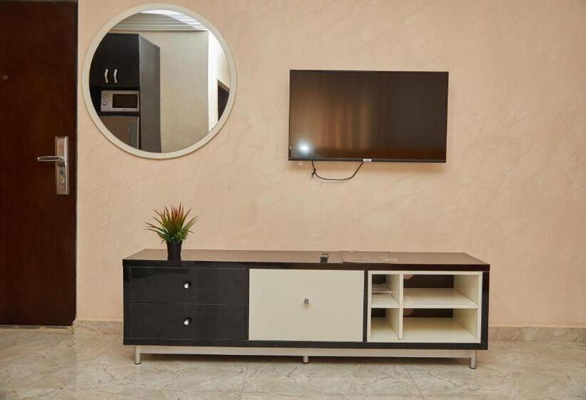 پانسیون Nnpc House 43