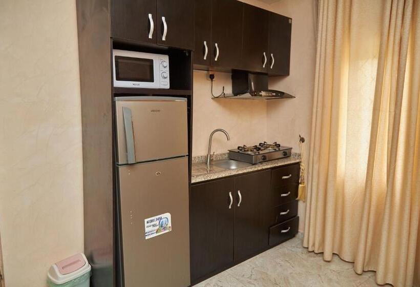 پانسیون Nnpc House 43