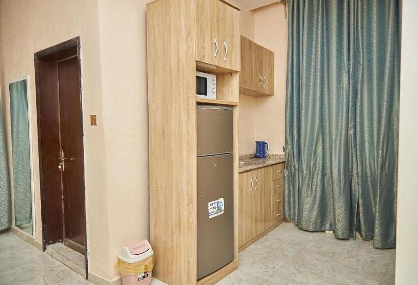 پانسیون Nnpc House 43