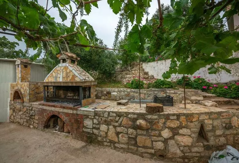 Majatalo Villa Rondo