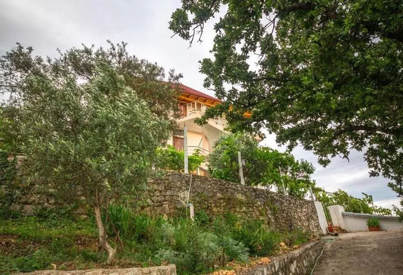 Majatalo Villa Rondo