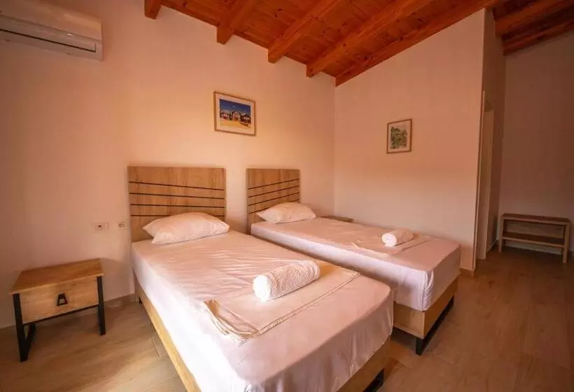 Majatalo Villa Rondo