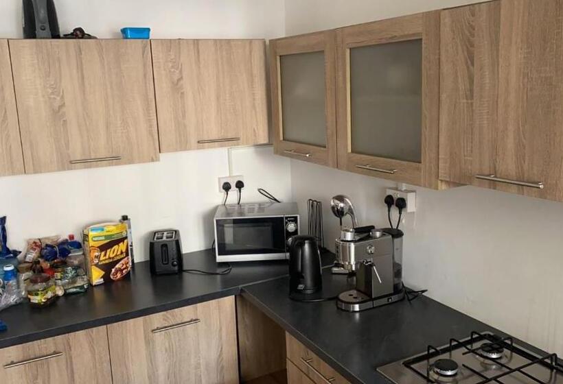 Unique City Hostel 100 Meters From Beach