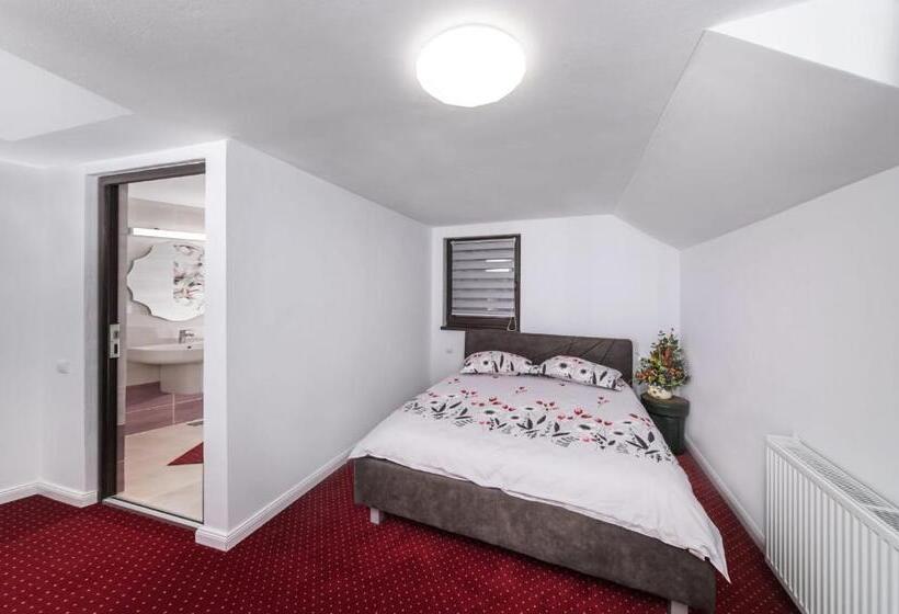 Casa Mariteo Colibita