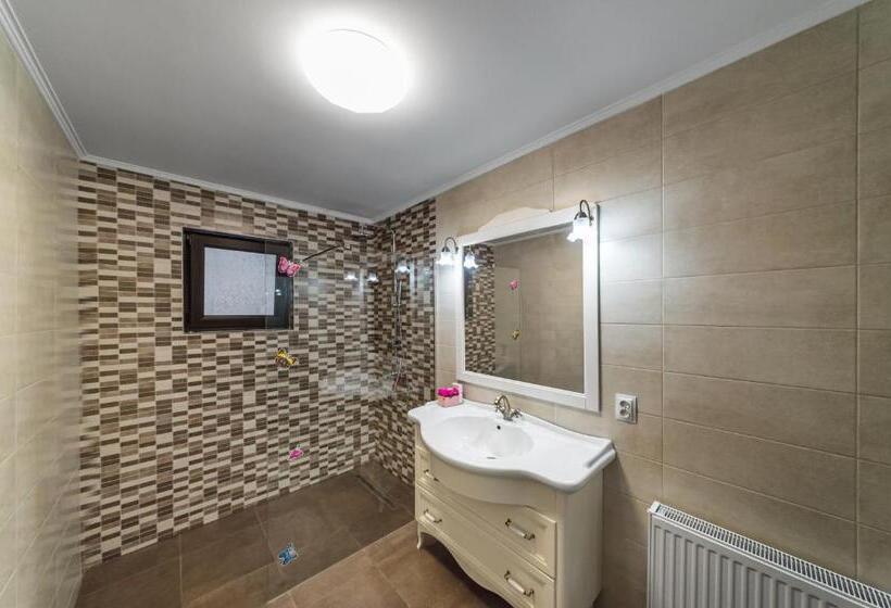 Casa Mariteo Colibita