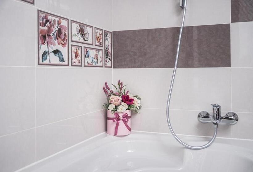 Casa Mariteo Colibita