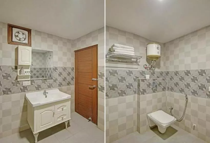Collection O Hotel Chandralok