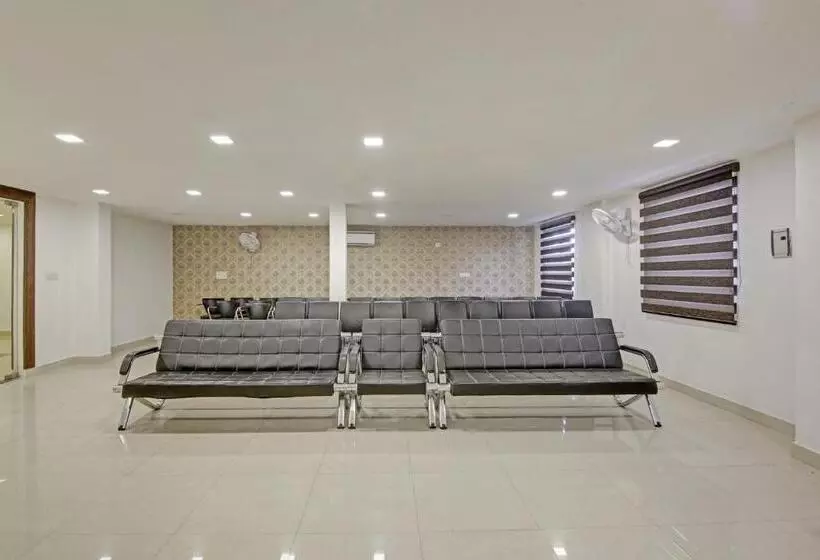 Collection O Hotel Chandralok