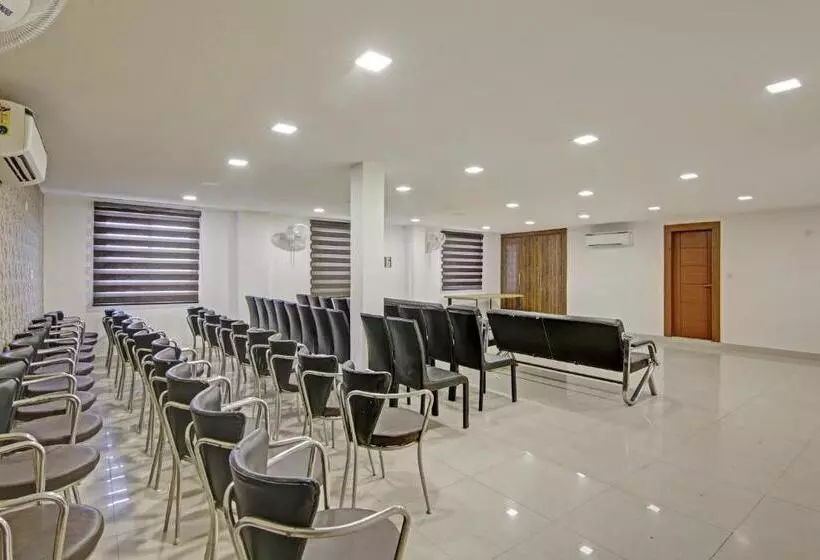 Collection O Hotel Chandralok