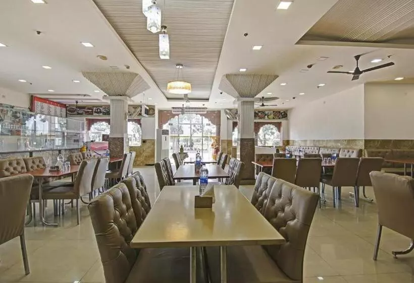 Collection O Hotel Chandralok