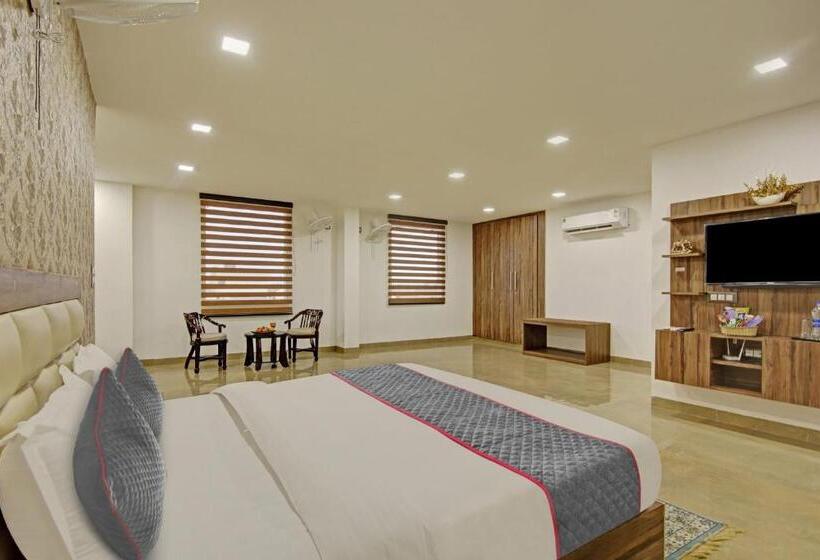 Collection O Hotel Chandralok