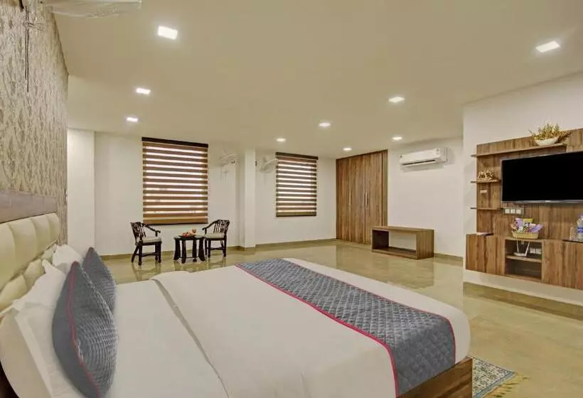 Collection O Hotel Chandralok