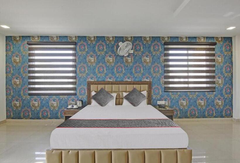 Collection O Hotel Chandralok