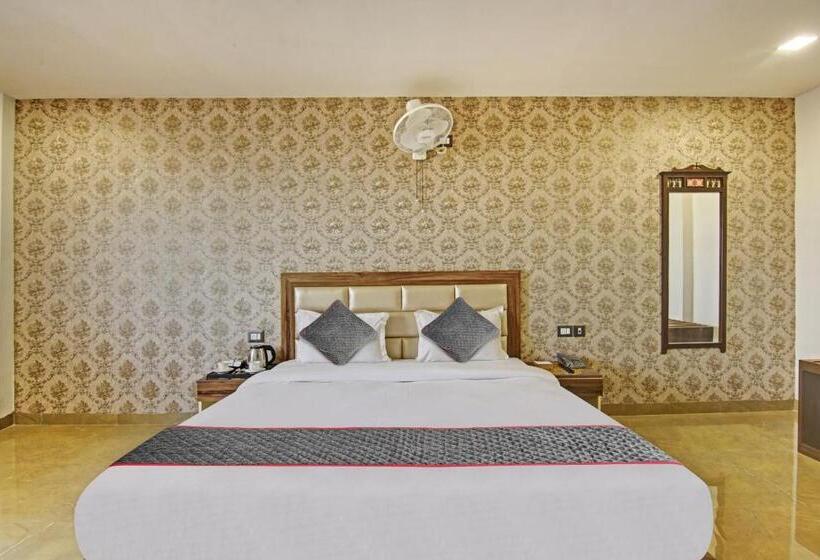 Collection O Hotel Chandralok