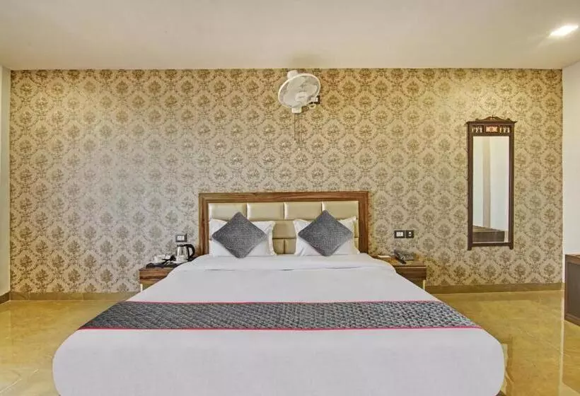 Collection O Hotel Chandralok