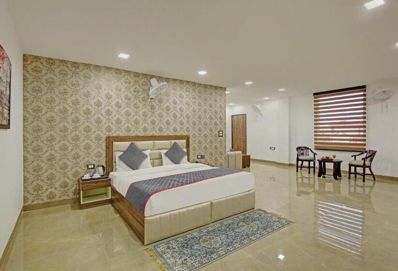 Collection O Hotel Chandralok