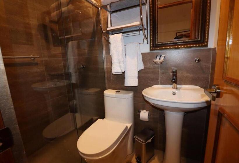 بنسيون El Sol Hotel   Urubamba